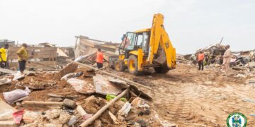 AMA demolishes  unauthorized ‘fishing bay’ for fishermen in Jamestown