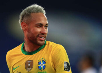 Neymar desperate to beat close friend Messi in Copa America final