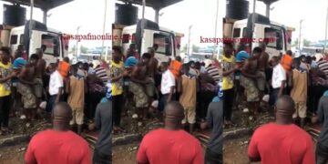 Breaking: Tollbooth attendant crushed to death at Tema motorway, another injured after tipper truck runs into tollbooth