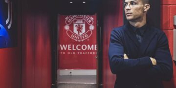 Breaking News: Manchester United in talks to sign Cristiano Ronaldo