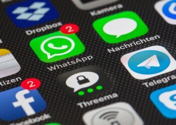 WhatsApp, Facebook & Instagram down globally