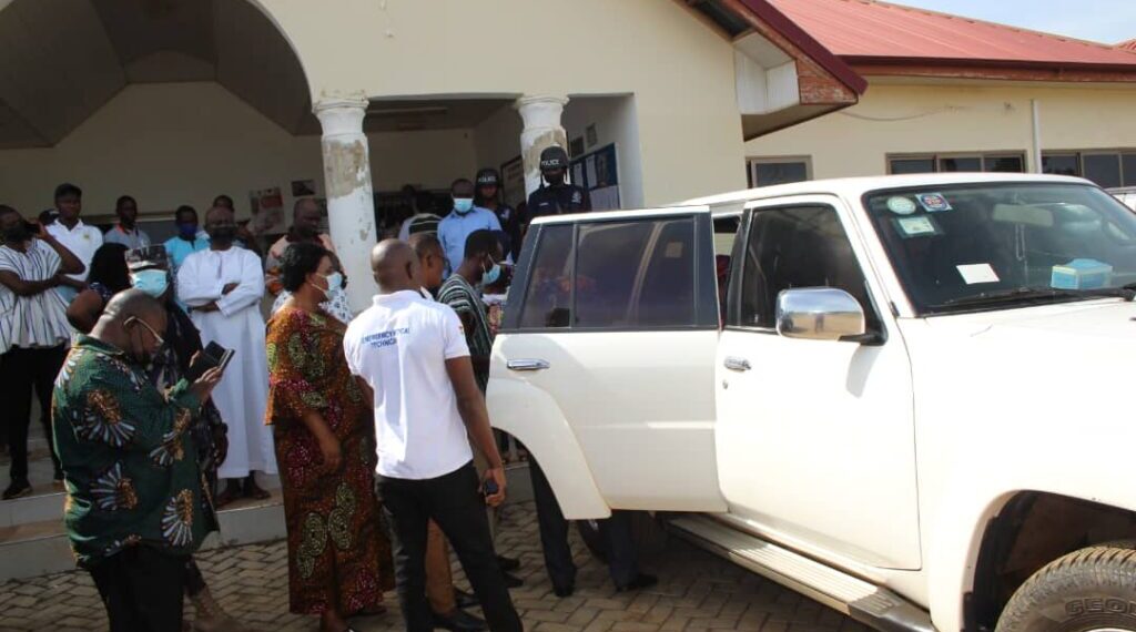 DCE “sent to hospital” after swearing-in ceremony happens inside a car