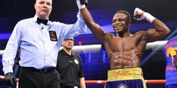Isaac Dogboe beats Christopher Diaz by majority decision