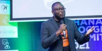 GhanaWeb Reporter presented to bloggers and citizen journalists