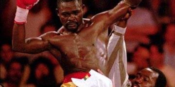 Today In Sports History: Azumah Nelson wins Ghana’s second world title in boxing