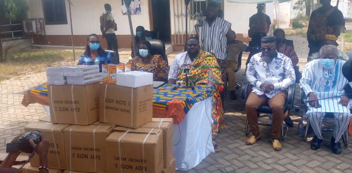 Nii Tettey Ofro Osro I donates to La Municipal Education Office