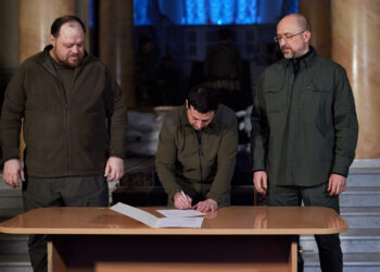 Ukraine applies for EU membership