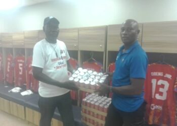 Businessman Ebenezer Apodei donates to Hearts of Oak