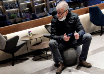 Ukraine to negotiators: Don’t eat or drink at Russia talks amid poison concern