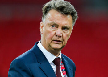 Netherlands manager Van Gaal confirms he’s battling prostate cancer