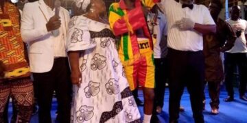 Olympian Samuel Takyi KTOs Boyefio in first professional fight