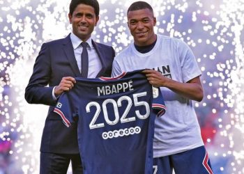 PSG keep Mbappe
