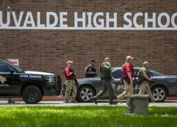 Texas shooting: Fifteen killed in attack at US primary school