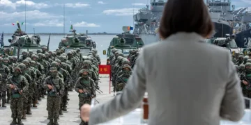 China sends 30 warplanes into Taiwan air defence zone