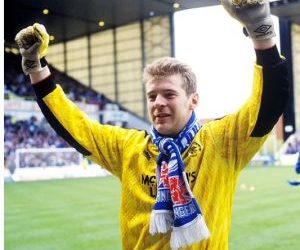Fmr. Man United goalkeeper, Andy Goram reveals he has just weeks to live