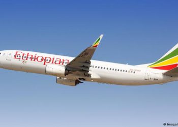 Pilots who fell asleep while plane in motion suspended