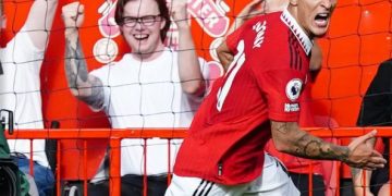 Antony scores as Man United end Arsenal’s unbeaten run