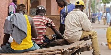 Unemployment rate rises from 13.4% to 13.9% as nearly 850k Ghanaians lose jobs