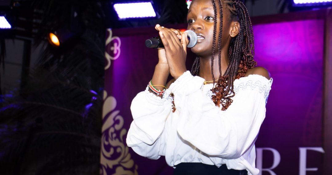 Nicole Amira wows crowd at Kempinski Tree Lighting Ceremony with Tori Kelly’s ‘O Holy Night’