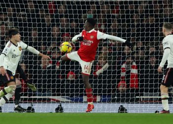 Late Nketiah goal hands Arsenal win over Man United