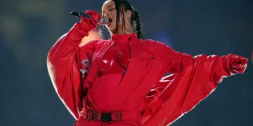 Watch how Rihanna took US Super Bowl by storm