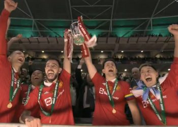 Man United beat Newcastle United to win first trophy in six years