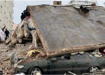 Earthquake in Turkey kills over 1,700 people 
