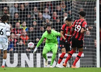 Salah misses penalty as Bournemouth beat Liverpool
