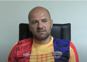 Hearts of Oak fans block Slavko Matic from training