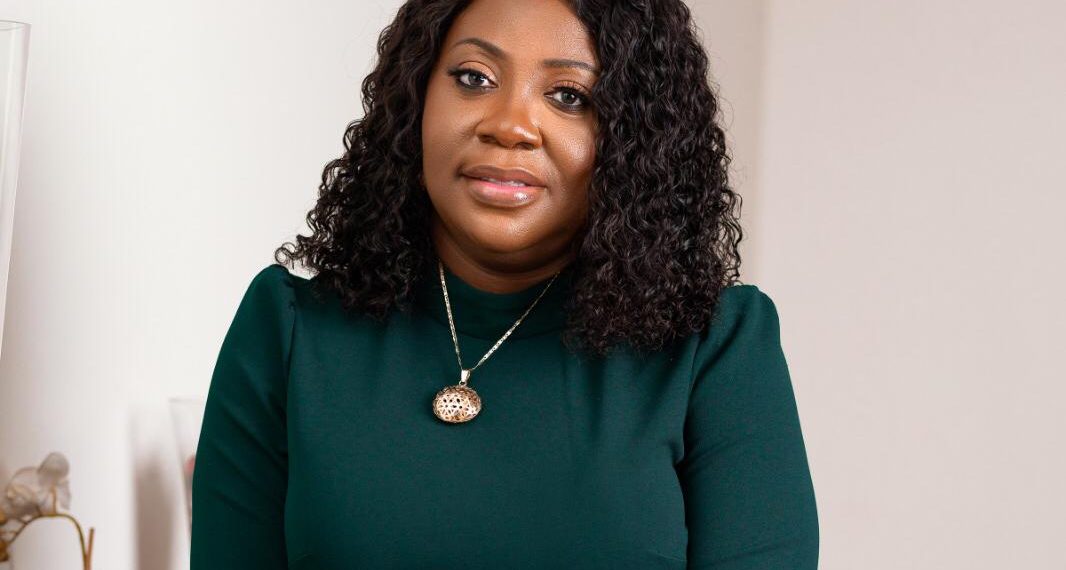 Vodafone Ghana’s CEO wins Outstanding Woman in Telecommunications Award