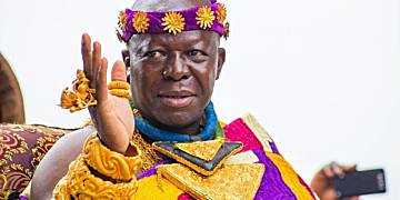 Otumfour vows to bring lasting peace to Bawku