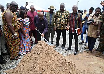 Akufo-Addo unveils 8,000-unit affordable housing project; pauses on expensive Saglemi project