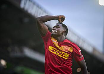 Sha’Carri Richardson wins gold in 100m contest