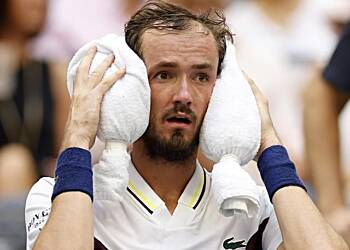 US Open 2023: Daniil Medvedev overcomes hot weather to beat Andrey Rublev