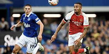 Arsenal narrowly beat Everton to end winless run at Goodison park