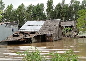 Volta Lake flooding displaces over 2,500 people in Bono East Region