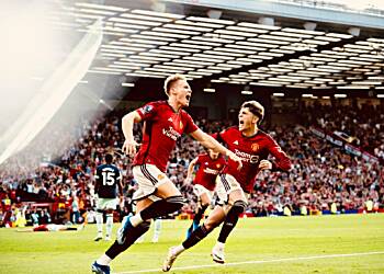 Late heroics from McTominay rescue Man United; Sterling shines as Chelsea triumph over Burnley