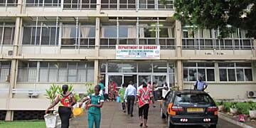 Shocking: Old lady caught in brazen attempted theft at Korle-Bu Teaching Hospital