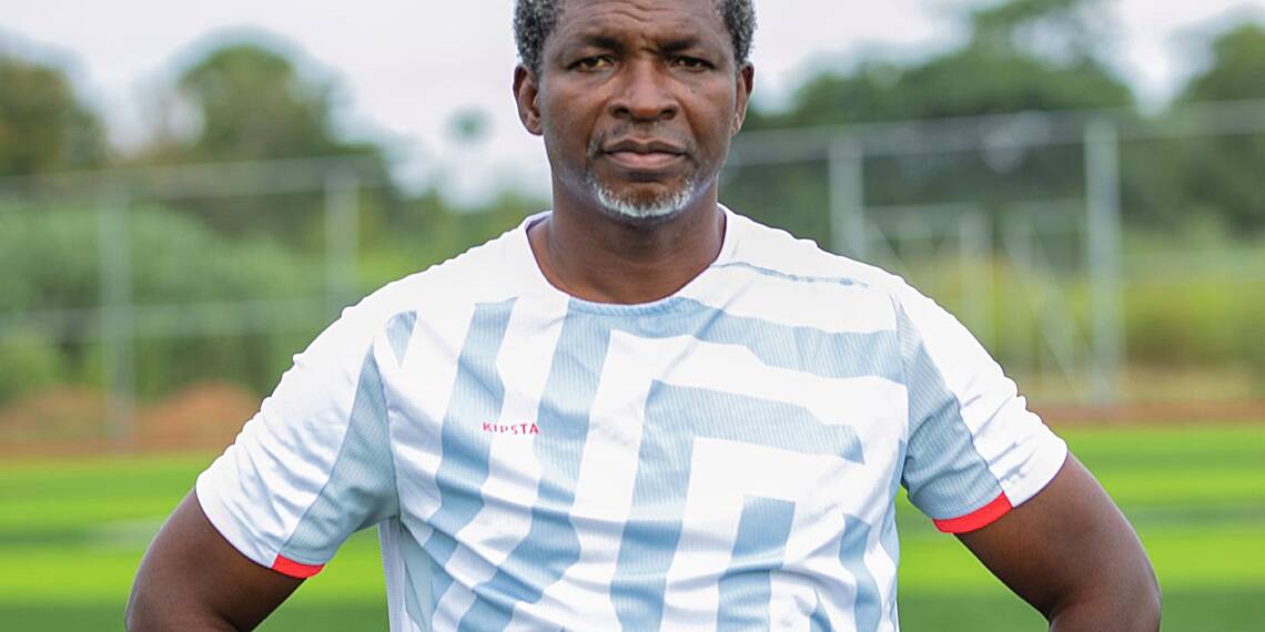 Coach Maxwell Konadu hospitalized after being beaten by Bofoakwa Tano supporters
