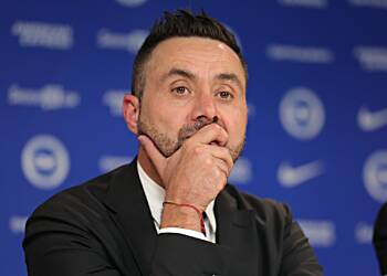 Roberto De Zerbi criticizes Chris Hughton for Tariq Lamptey's AFCON inclusion