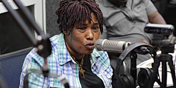 Watch: Nana Yaa Jantuah and Ebo Buckman dance to Amerado’s Kweku Ananse song after heated debate on Happy Fm