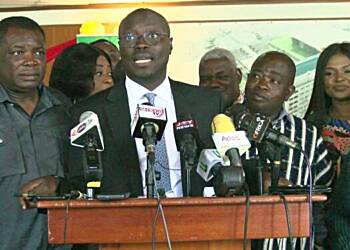 Minority raises alarm about potential collapse of COCOBOD