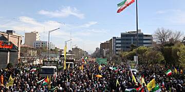 Russia and Germany urge restraint as Iranian threat puts Middle East on edge