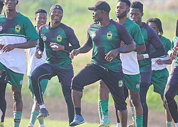 EXCLUSIVE: Angry Asante Kotoko supporters halt training session, demand coaching change