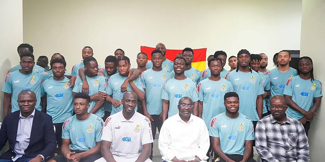 Dr. Bawumia visits Black Stars players ahead of crucial match against Central African Republic