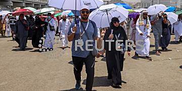 Climate change threat hangs over haj pilgrimage as hundreds perish in heat