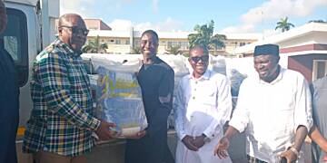 Ndc National Zongo caucus, USA Chapter donates bags of rice to John Mahama ahead of Eid-ul Adha The National Zongo Caucus of the National Democratic Congress (NDC) in the USA has donated bags of rice to the office of the former President, John Dramani Mahama. This gesture is a symbol of appreciation for the former President's dedication and service to the party and the nation. The donation was presented by the Secretary of the NDC USA chapter, Imam Alhasan Kamastey, who led the leadership to the former President's office in Accra. The delegation was received by the former President Mr Mahama. Imam kamastey expressed the chapter's gratitude to the former President for his unwavering commitment to the party's ideals and his contributions to Ghana's development. He also praised the former President's leadership, which he said inspired the chapter's formation. The former President's office expressed its appreciation for the gesture, acknowledging the chapter's efforts in promoting the party's values abroad. This donation highlights the strong bond between the NDC USA chapter and the former President's office, demonstrating their shared commitment to the party's progress and Ghana's prosperity.