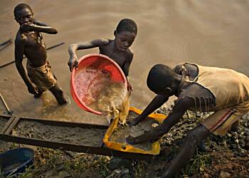 Nearly 900,000 Ghanaian children engaged in paid employment- GSS report reveals