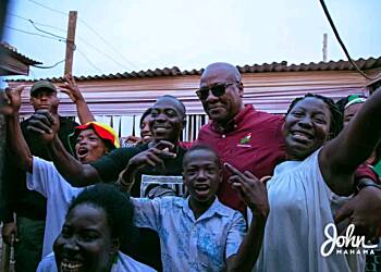 Mahama visits La Dadekotopon