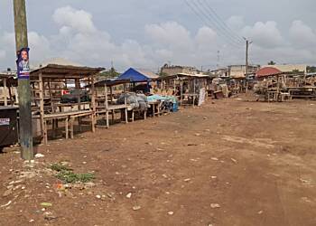 Gomoa Buduburam market women cry out for modern market facility